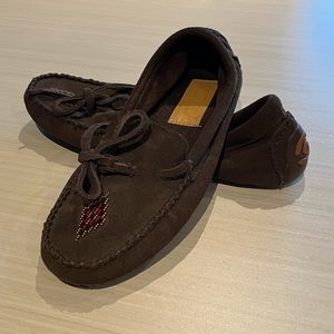 Manitobah Mukluks Canoe suede - like new